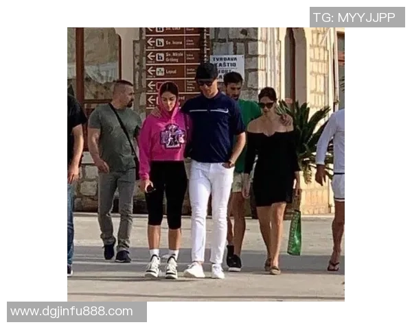 门兴格拉德与沃尔夫斯贝格的精彩对决引发球迷热议与期待